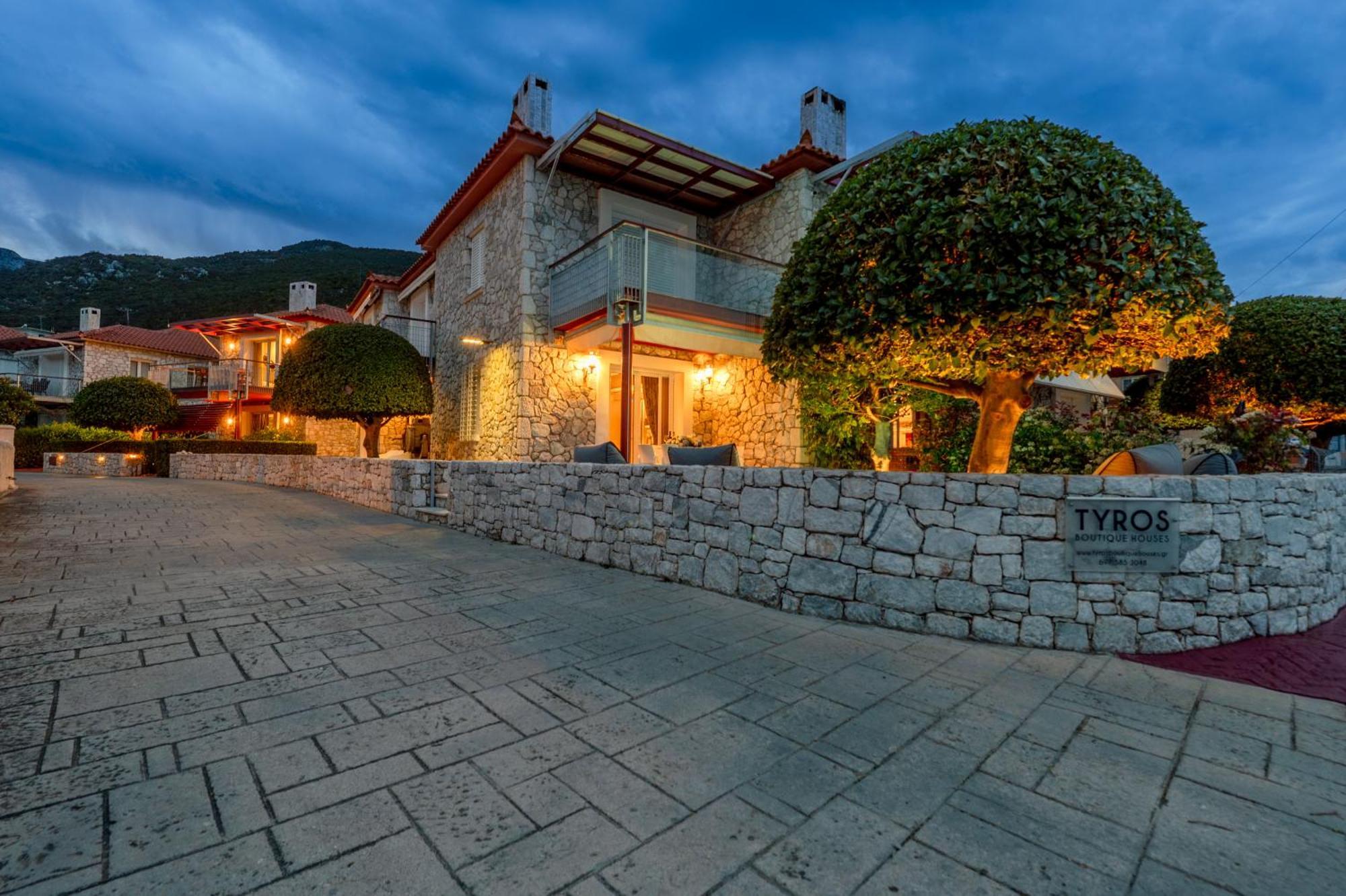 Tyros Boutique Houses Villas Room photo